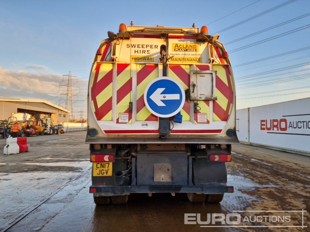 2017 DAF LF220 - Barredora vial: foto 4 2017 DAF LF220 - Barredora vial: foto 4