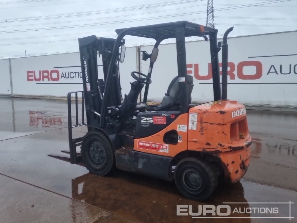 2017 Doosan D25S-5 - Carretilla elevadora: foto 3 2017 Doosan D25S-5 - Carretilla elevadora: foto 3