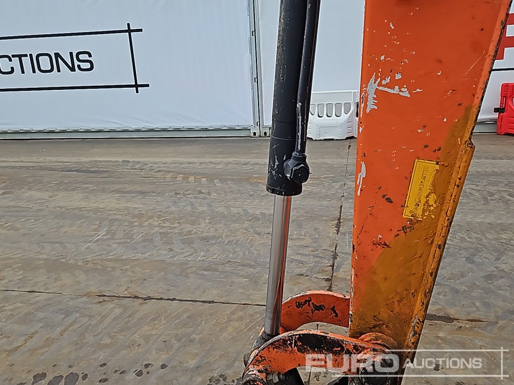 Miniexcavadora 2017 Hitachi ZX26U-5A CR: foto 23