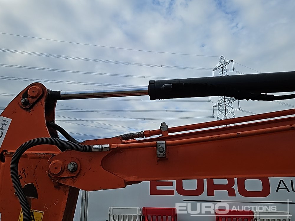 Miniexcavadora 2017 Hitachi ZX26U-5A CR: foto 24