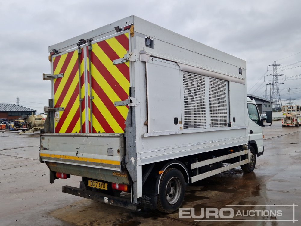 2017 Mitsubishi Canter 7C15 - Camión volquete: foto 5 2017 Mitsubishi Canter 7C15 - Camión volquete: foto 5