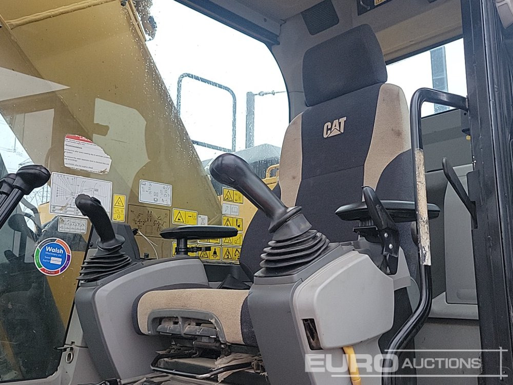 Excavadora de cadenas 2018 CAT 325FLCR: foto 43