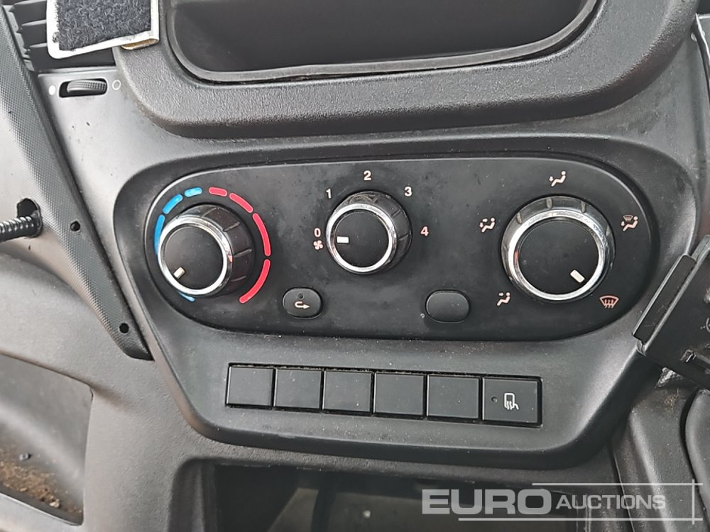 Furgoneta caja abierta 2018 Iveco Daily: foto 29 Furgoneta caja abierta 2018 Iveco Daily: foto 29