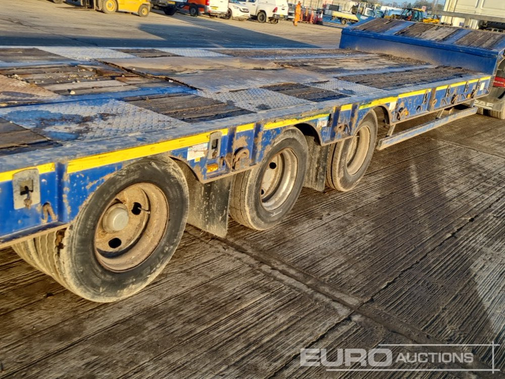 Semirremolque góndola rebajadas 2018 McCauley Tri Axle Step Frame Low Loader Trailer, Out Riggers, Hydraulic Ramps: foto 37