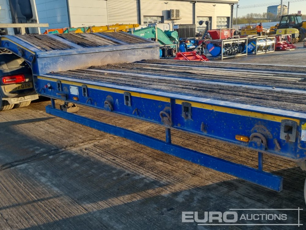 Semirremolque góndola rebajadas 2018 McCauley Tri Axle Step Frame Low Loader Trailer, Out Riggers, Hydraulic Ramps: foto 47