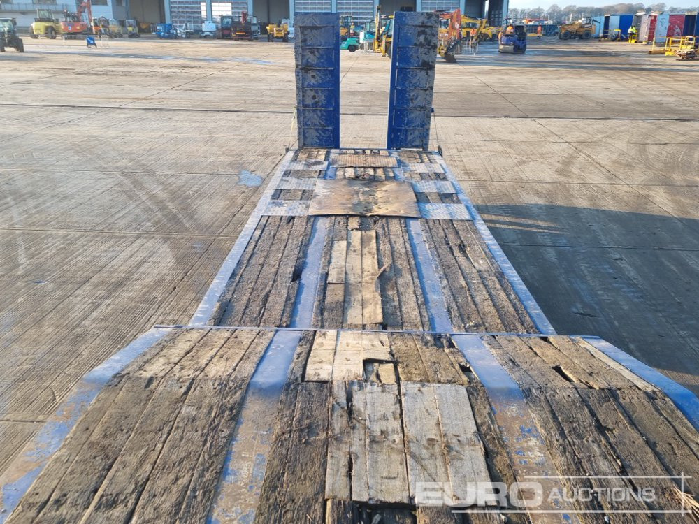 Semirremolque góndola rebajadas 2018 McCauley Tri Axle Step Frame Low Loader Trailer, Out Riggers, Hydraulic Ramps: foto 33