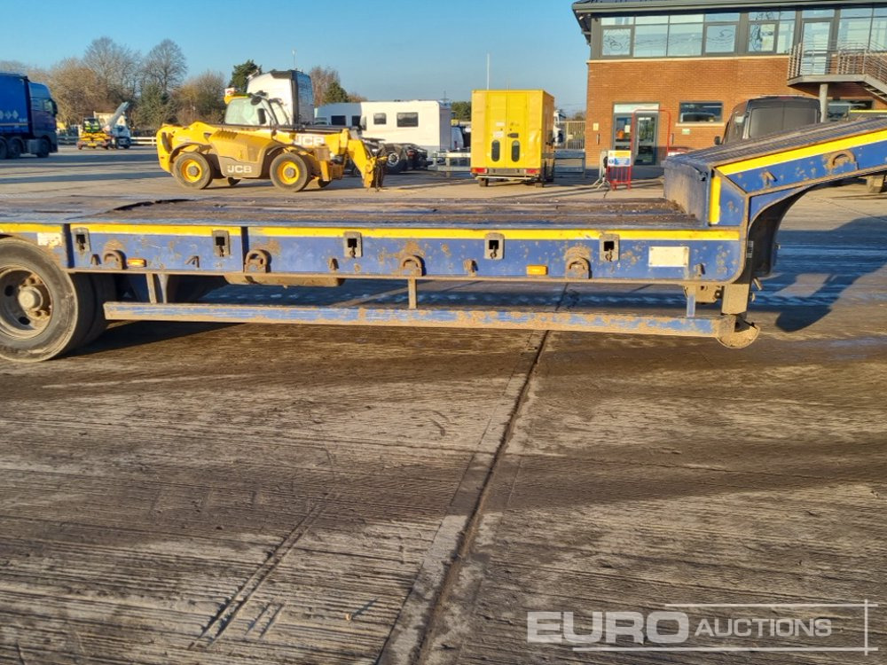 Semirremolque góndola rebajadas 2018 McCauley Tri Axle Step Frame Low Loader Trailer, Out Riggers, Hydraulic Ramps: foto 38
