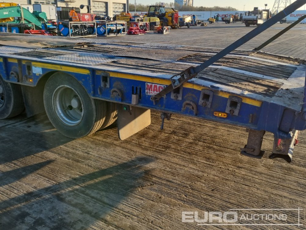 Semirremolque góndola rebajadas 2018 McCauley Tri Axle Step Frame Low Loader Trailer, Out Riggers, Hydraulic Ramps: foto 44
