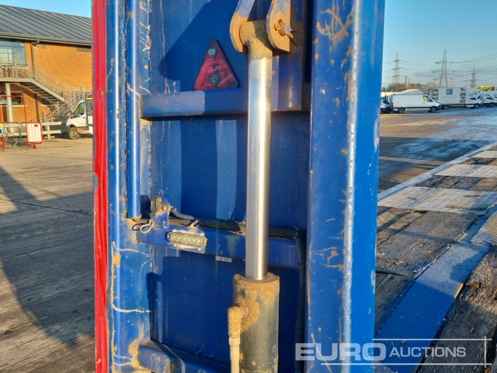 Semirremolque góndola rebajadas 2018 McCauley Tri Axle Step Frame Low Loader Trailer, Out Riggers, Hydraulic Ramps: foto 18