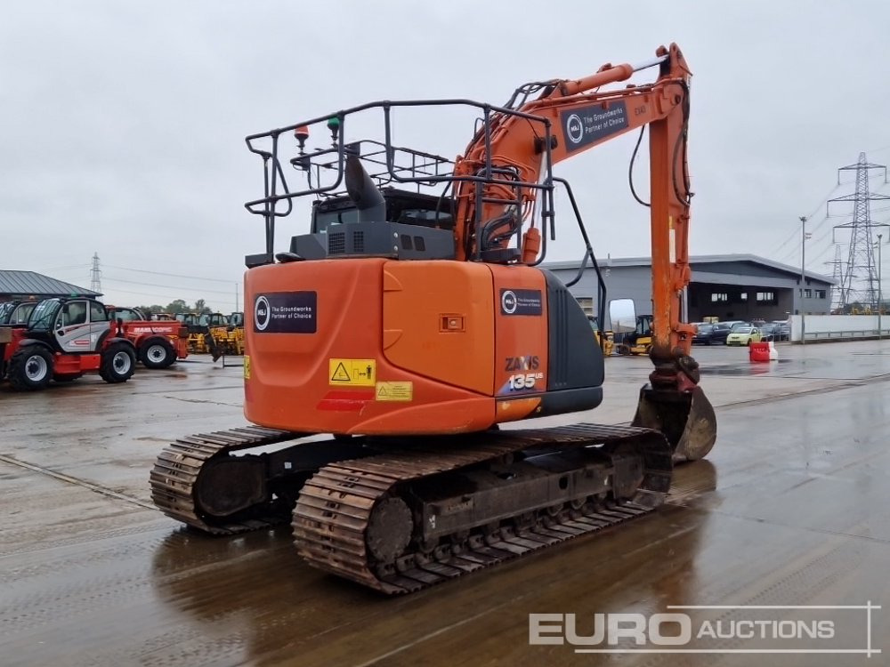 2019 Hitachi ZX135US-6 - Excavadora de cadenas: foto 5 2019 Hitachi ZX135US-6 - Excavadora de cadenas: foto 5