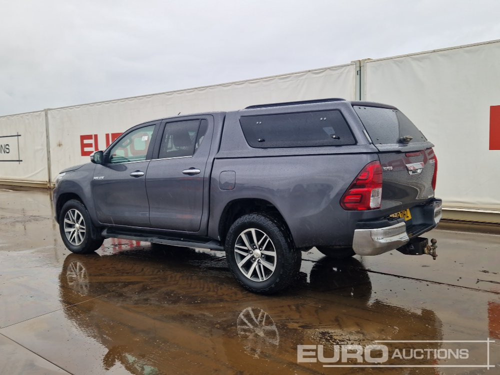 2019 Toyota Hilux Invincible - Pick-up: foto 3 2019 Toyota Hilux Invincible - Pick-up: foto 3