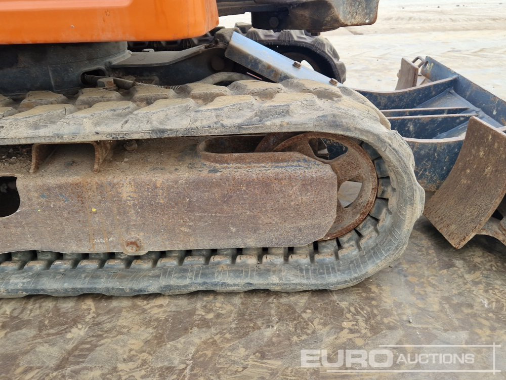 Miniexcavadora 2020 Hitachi ZX19U-6 YR: foto 15