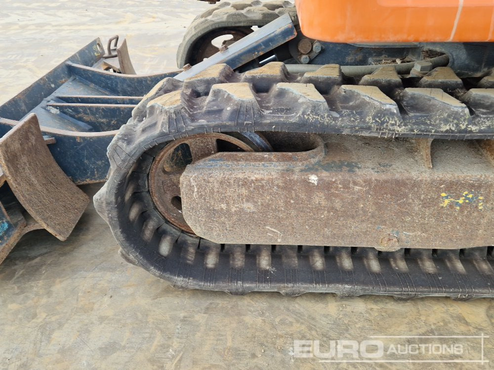Miniexcavadora 2020 Hitachi ZX19U-6 YR: foto 9