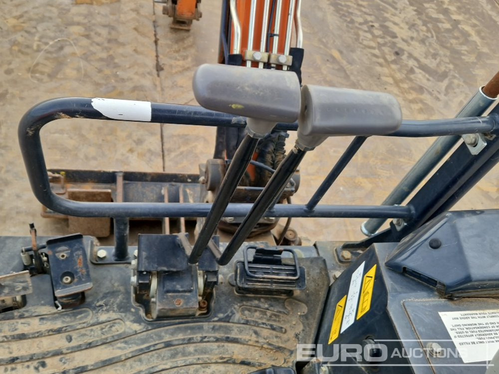 Miniexcavadora 2020 Hitachi ZX19U-6 YR: foto 38