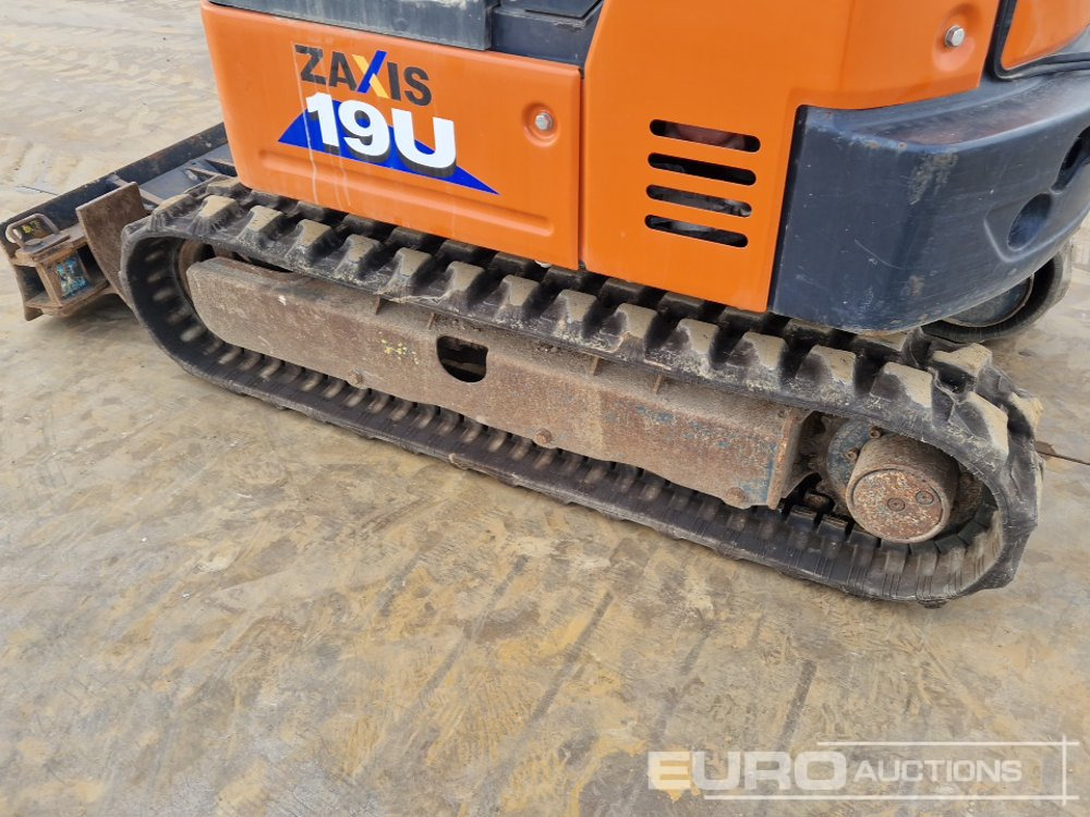 Miniexcavadora 2020 Hitachi ZX19U-6 YR: foto 12