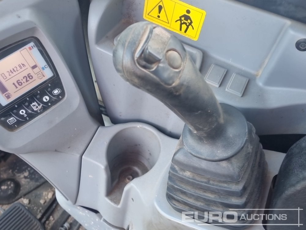 Miniexcavadora 2021 Kubota KX080-4A2: foto 39