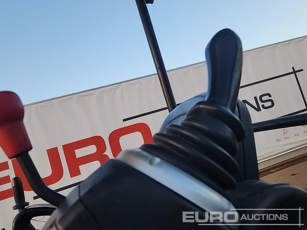 Miniexcavadora 2022 JCB 16C-1 T3: foto 30