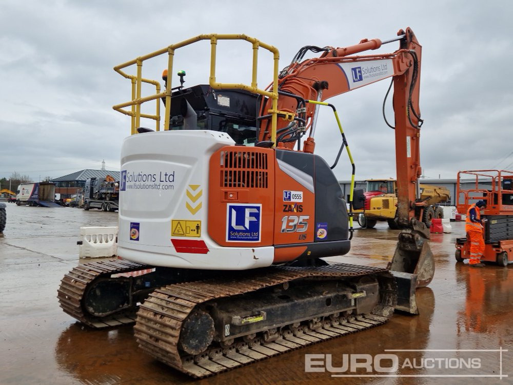 2023 Hitachi ZX135USBL-7 - Excavadora de cadenas: foto 5 2023 Hitachi ZX135USBL-7 - Excavadora de cadenas: foto 5