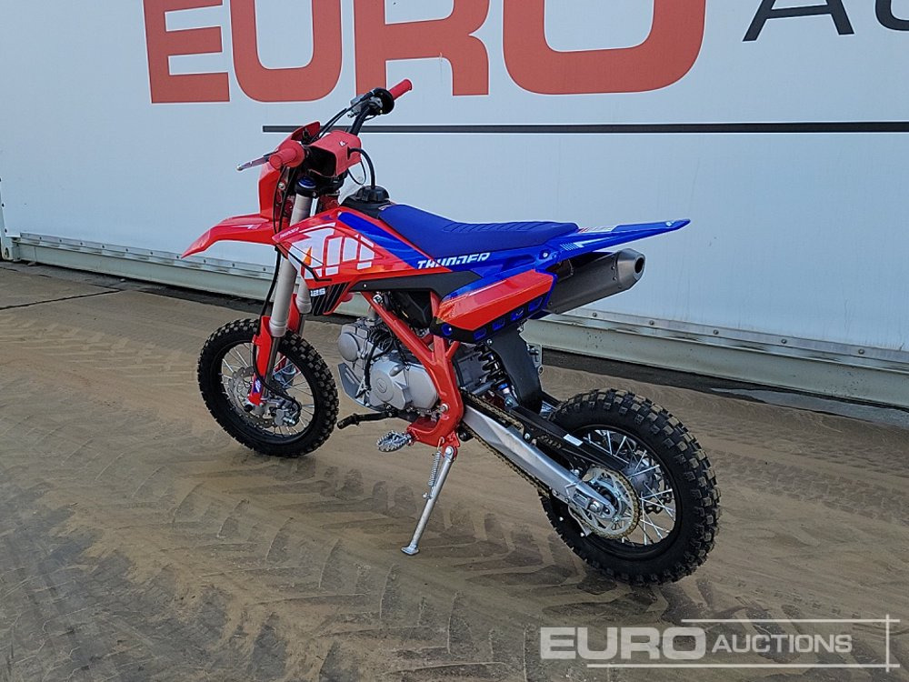 2025 Apollo Thunder 125cc Motorcross Bike, 14" Front, 12" Rear Tyres, Electric Start, Air Cooled, Hydraulic Suspension, Disc Brakes, Lighting Kit (UNASSEMBLED) - Motocicleta: foto 3 2025 Apollo Thunder 125cc Motorcross Bike, 14" Front, 12" Rear Tyres, Electric Start, Air Cooled, Hydraulic Suspension, Disc Brakes, Lighting Kit (UNASSEMBLED) - Motocicleta: foto 3