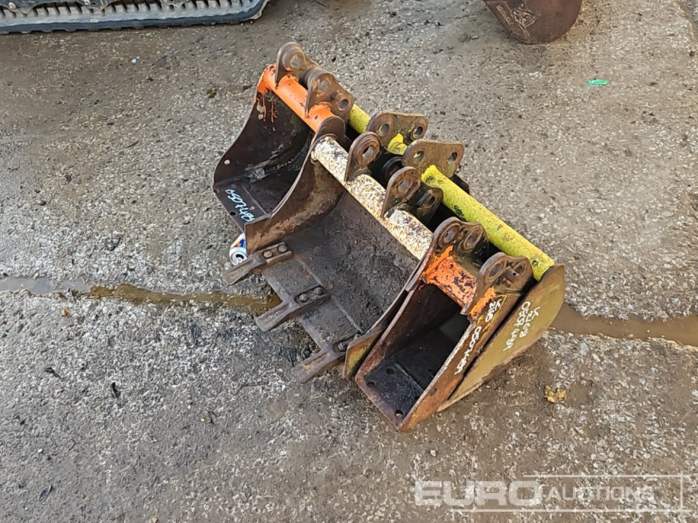 36" Ditching, 18", 12", 6" Digging Bucket 30mm Pin to suit Mini Excavator - Cazo: foto 1 36" Ditching, 18", 12", 6" Digging Bucket 30mm Pin to suit Mini Excavator - Cazo: foto 1