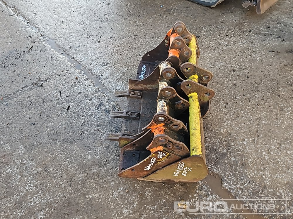 36" Ditching, 18", 12", 6" Digging Bucket 30mm Pin to suit Mini Excavator - Cazo: foto 2 36" Ditching, 18", 12", 6" Digging Bucket 30mm Pin to suit Mini Excavator - Cazo: foto 2