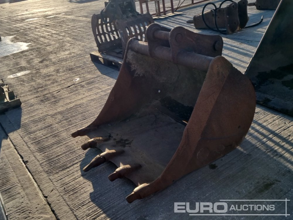 48" Digging Bucket 65mm Pin to suit 13 Ton Excavator - Cazo: foto 1 48" Digging Bucket 65mm Pin to suit 13 Ton Excavator - Cazo: foto 1