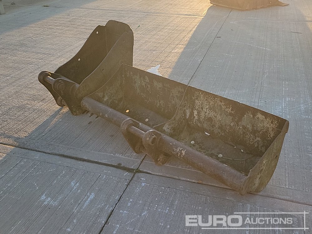 60" Ditching, 18" Digging Bucket 45-50mm Pin to suit 4-8 Ton Excavator - Cazo: foto 5 60" Ditching, 18" Digging Bucket 45-50mm Pin to suit 4-8 Ton Excavator - Cazo: foto 5