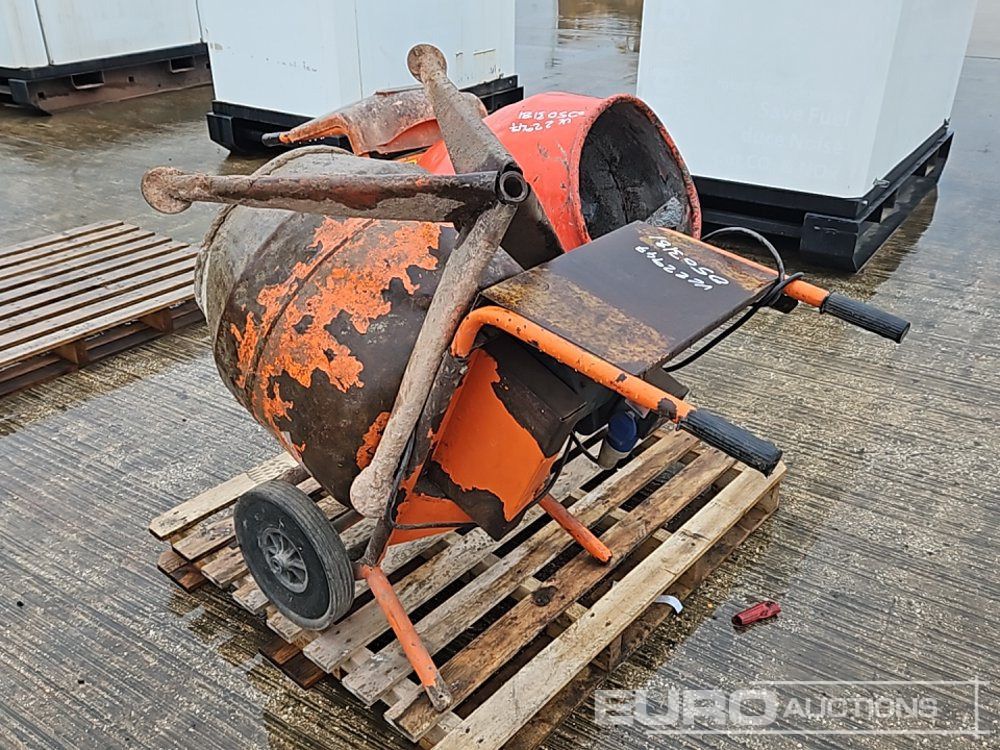Belle 240 Volt Cement Mixer, 110 Volt Cement Mixer - Construcción de carreteras: foto 1 Belle 240 Volt Cement Mixer, 110 Volt Cement Mixer - Construcción de carreteras: foto 1