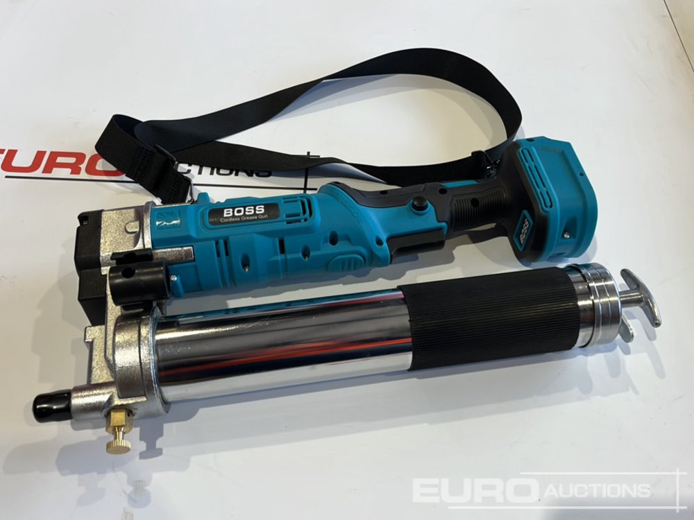 Equipo de construcción Boss 21 Volt Lithium Battery Cordless Grease Gun, 2 Batteries, Charger, Case, Shoulder Strap, Extension Pieces and Fittings: foto 9