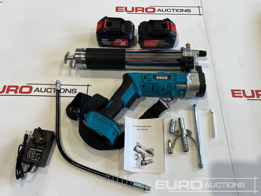 Equipo de construcción Boss 21 Volt Lithium Battery Cordless Grease Gun, 2 Batteries, Charger, Case, Shoulder Strap, Extension Pieces and Fittings: foto 12