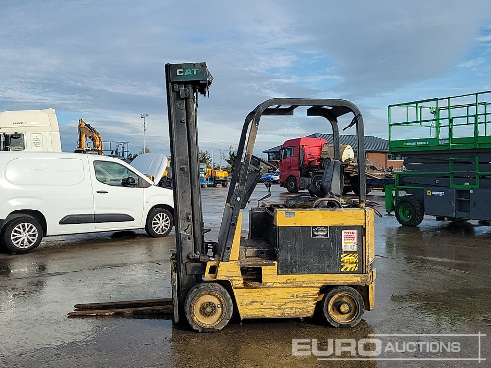 CAT M40D - Carretilla elevadora: foto 2 CAT M40D - Carretilla elevadora: foto 2