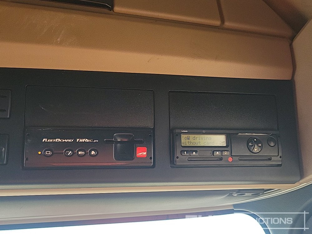 Cabeza tractora 2014 Mercedes Actros 2545: foto 32