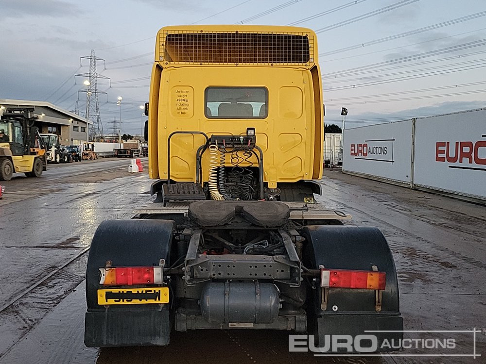 2015 DAF LF250 - Cabeza tractora: foto 4 2015 DAF LF250 - Cabeza tractora: foto 4