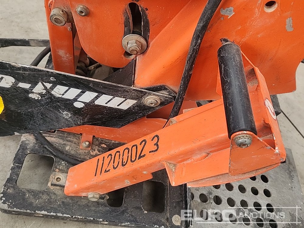 Clipper Norton Mini Clipper 110 Volt Chop Saw - Equipo de construcción: foto 5 Clipper Norton Mini Clipper 110 Volt Chop Saw - Equipo de construcción: foto 5