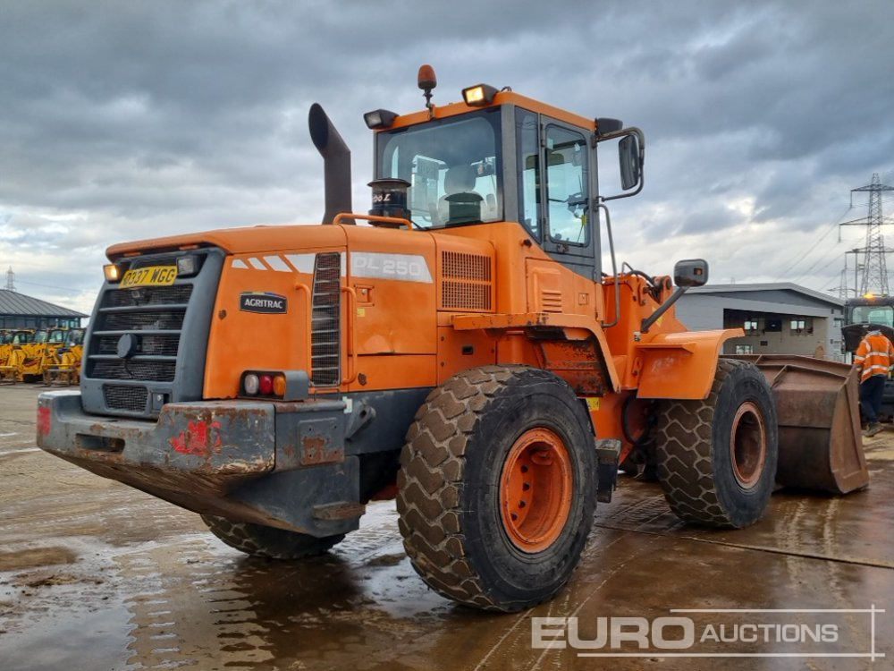 Doosan DL250 - Cargadora de ruedas: foto 5 Doosan DL250 - Cargadora de ruedas: foto 5