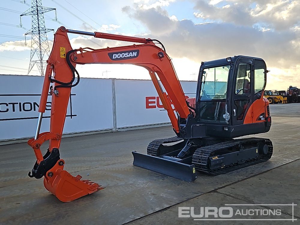 Doosan DX60 - Miniexcavadora: foto 1 Doosan DX60 - Miniexcavadora: foto 1