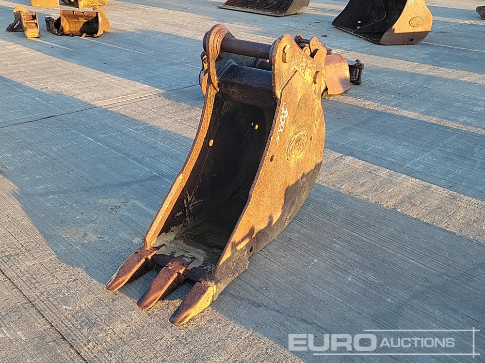 Geith 18" Digging Bucket 65mm Pin to suit 13 Ton Excavator - Cazo: foto 1 Geith 18" Digging Bucket 65mm Pin to suit 13 Ton Excavator - Cazo: foto 1