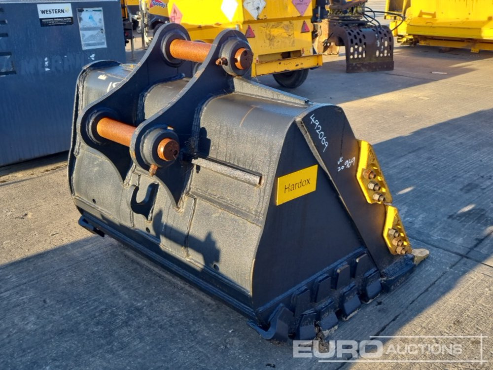 Hardox 58" Digging Bucket 80mm Pin to suit 20 Ton Excavator - Cazo: foto 5 Hardox 58" Digging Bucket 80mm Pin to suit 20 Ton Excavator - Cazo: foto 5