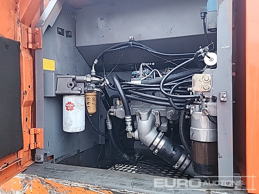 Excavadora de cadenas Hitachi ZX210LC-3: foto 38