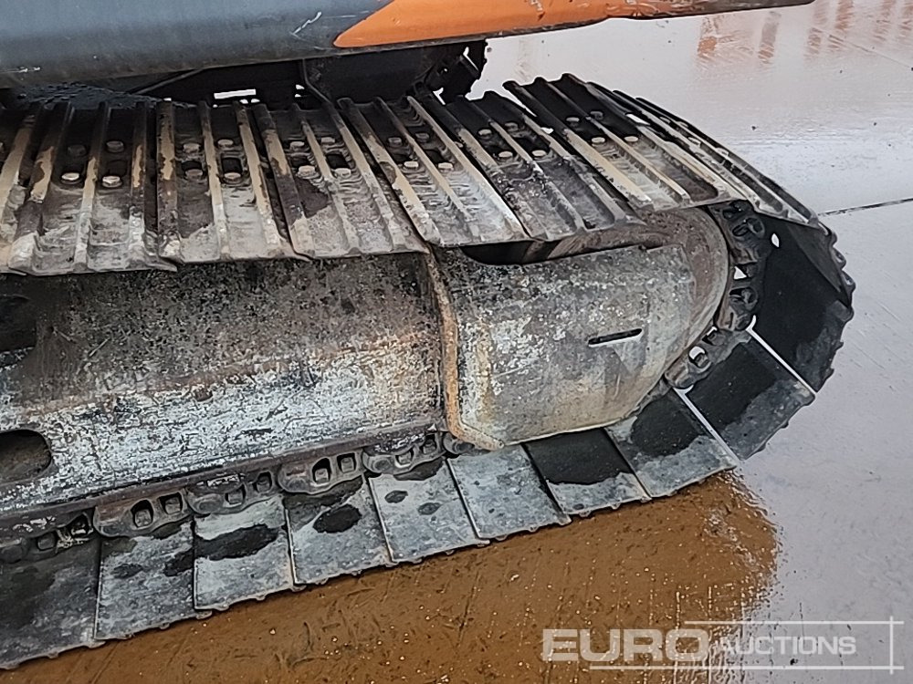 Excavadora de cadenas Hitachi ZX210LC-3: foto 7