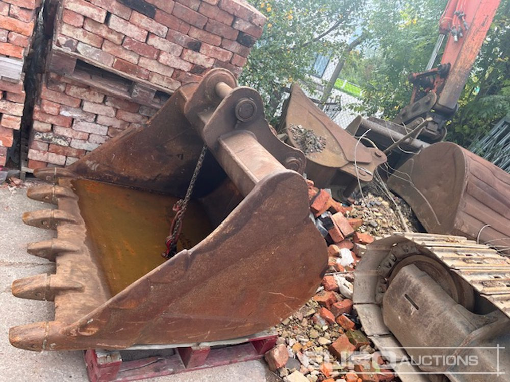 Excavadora de cadenas Hitachi ZX210LC-3: foto 12 Excavadora de cadenas Hitachi ZX210LC-3: foto 12