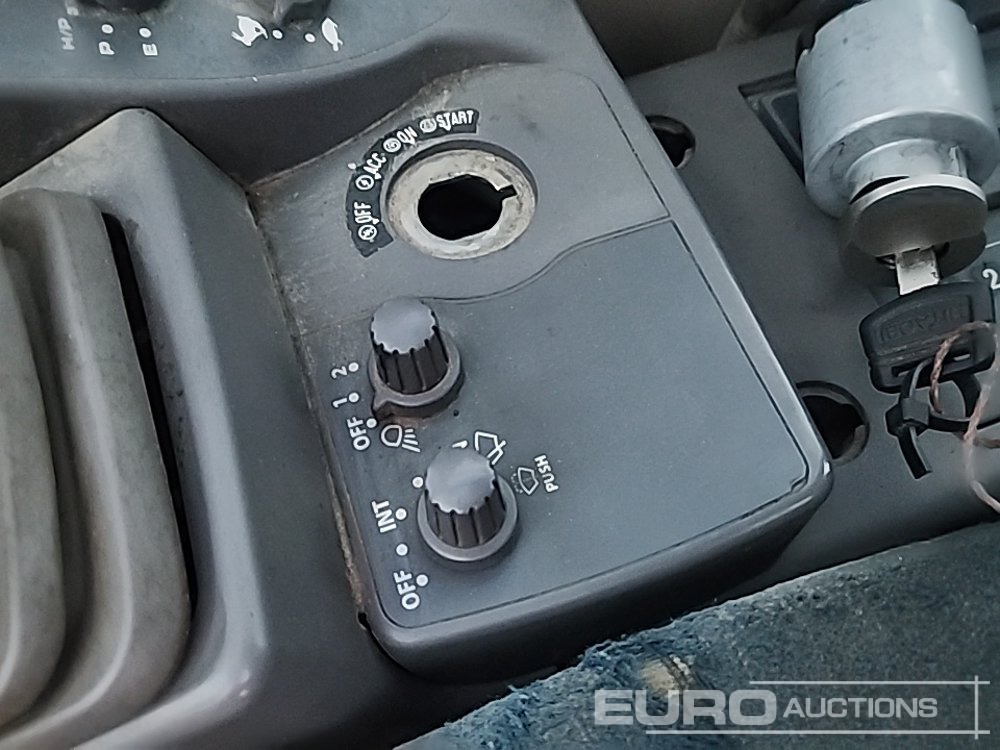 Excavadora de cadenas Hitachi ZX210LC-3: foto 27