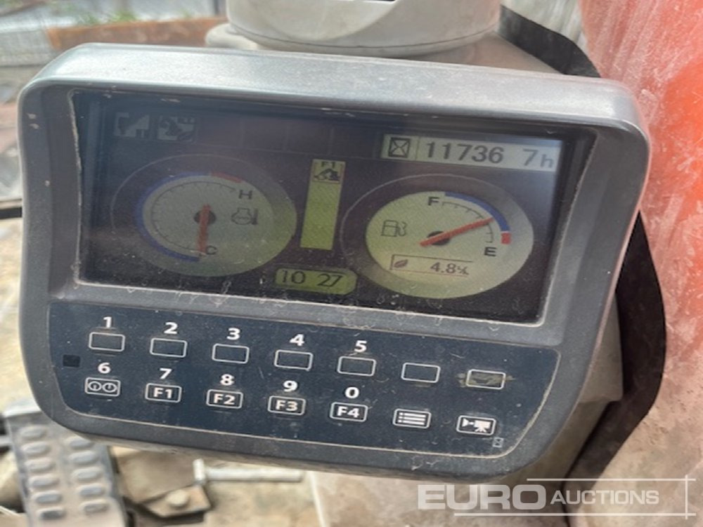 Excavadora de cadenas Hitachi ZX210LC-3: foto 14 Excavadora de cadenas Hitachi ZX210LC-3: foto 14