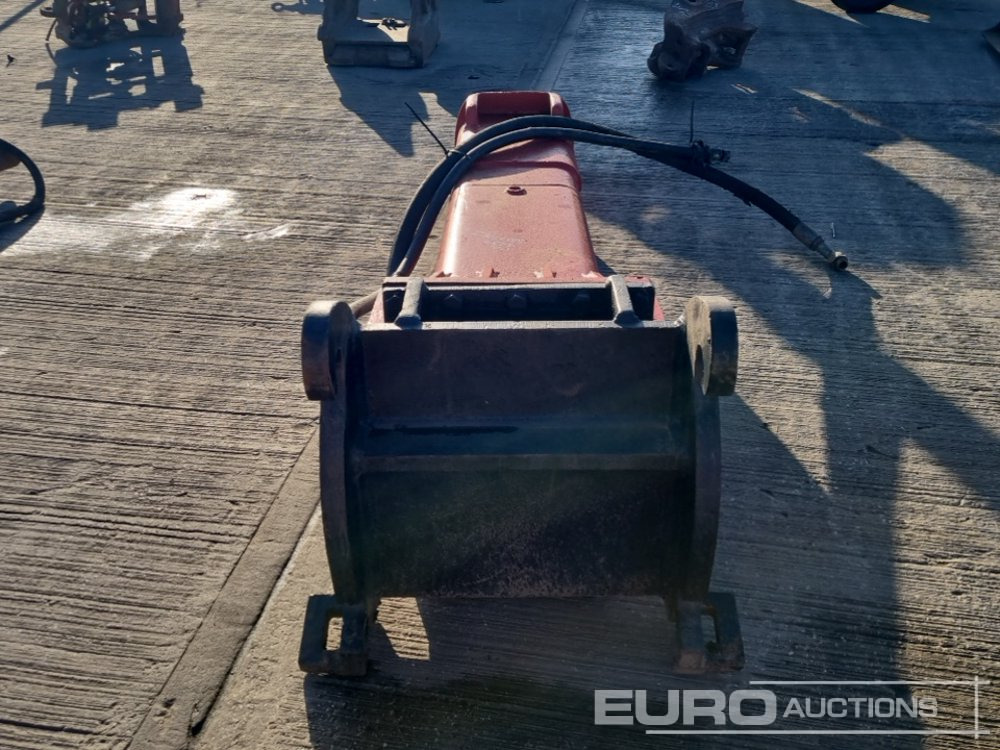 Hydraulic Breaker to suit Dedicated QH - Martillo hidráulico: foto 4 Hydraulic Breaker to suit Dedicated QH - Martillo hidráulico: foto 4