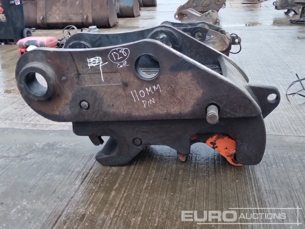 Hydraulic Double Lock Quick Hitch 110mm Pin to suit 50 Ton Excavator - Acoplamiento rápido: foto 2 Hydraulic Double Lock Quick Hitch 110mm Pin to suit 50 Ton Excavator - Acoplamiento rápido: foto 2