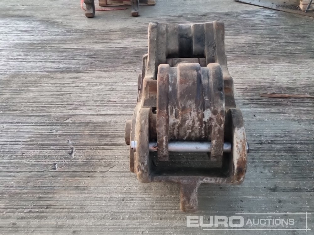Hydraulic Quick Hitch 90mm Pin to suit 30 Ton Excavator - Acoplamiento rápido: foto 4 Hydraulic Quick Hitch 90mm Pin to suit 30 Ton Excavator - Acoplamiento rápido: foto 4