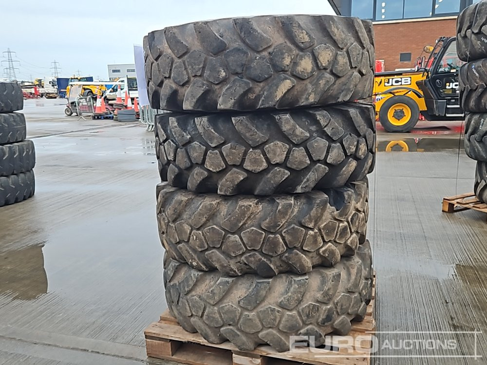 JCB 15.5-25 Tyre (4 of) - Neumático: foto 2 JCB 15.5-25 Tyre (4 of) - Neumático: foto 2