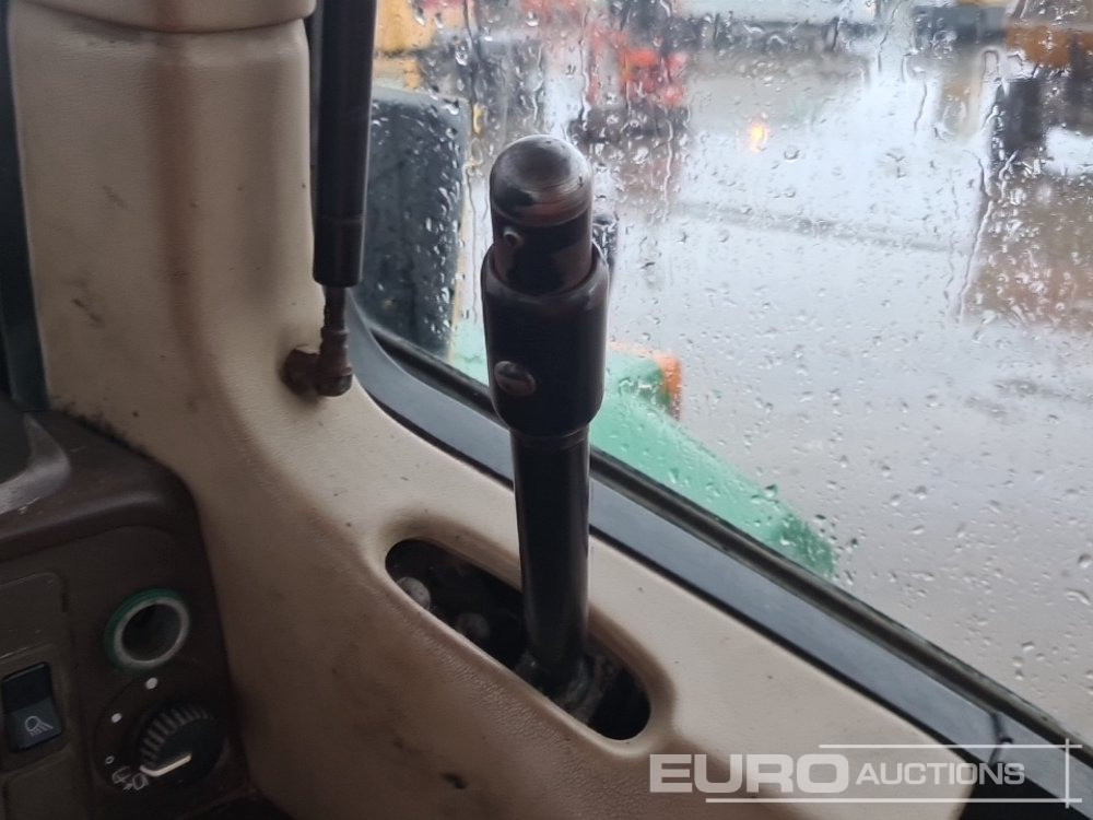 Tractor John Deere 6810: foto 36