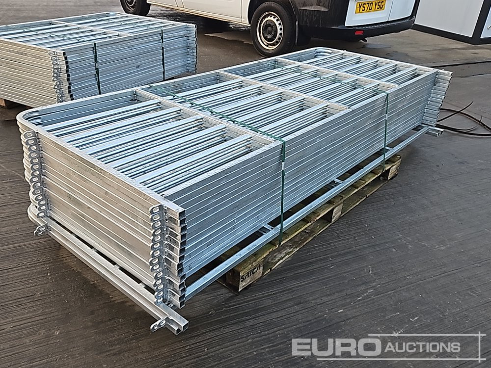 Unused 8' Galvanised Sheep Hurdle (16 of) - Maquinaria agrícola: foto 3 Unused 8' Galvanised Sheep Hurdle (16 of) - Maquinaria agrícola: foto 3