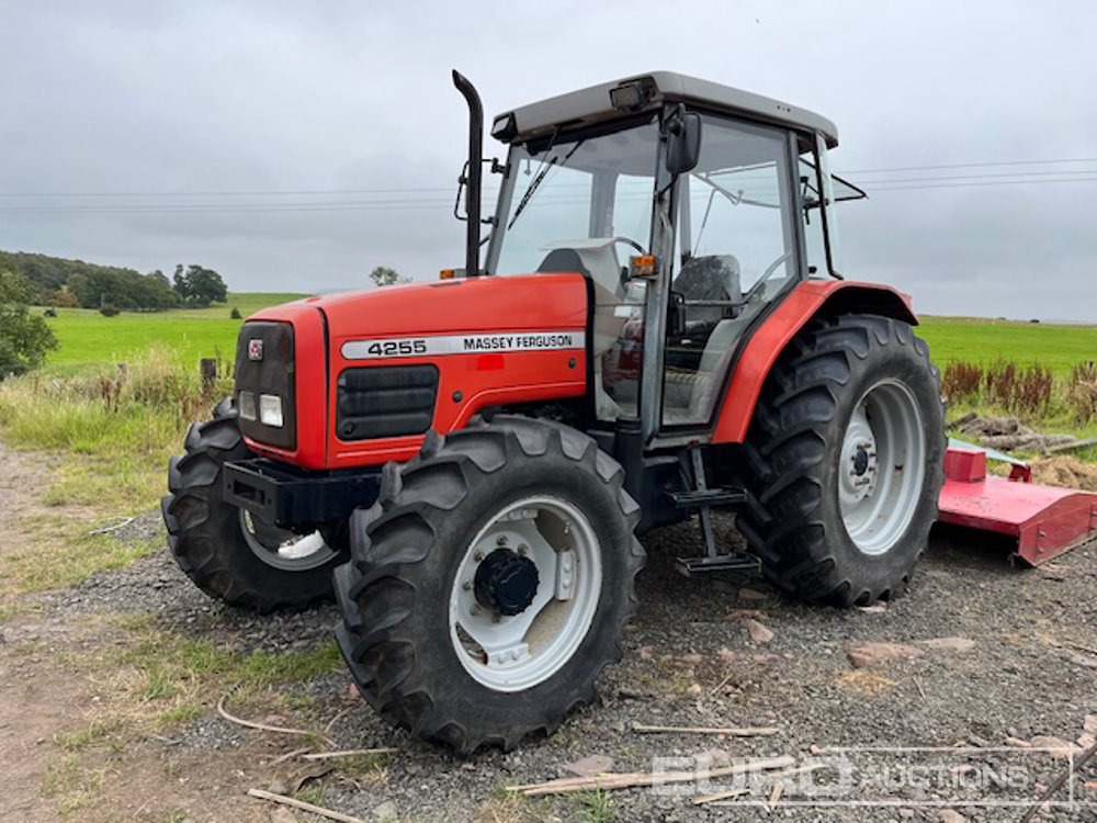 Massey Ferguson 4255 - Tractor: foto 1 Massey Ferguson 4255 - Tractor: foto 1